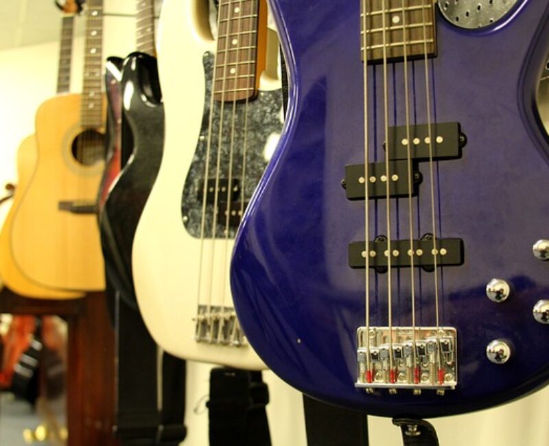 Mersin-12-Telli-Gitar-Kursu-Sercan-Birsen